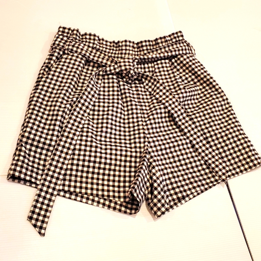 Karen Kane High Rise Shorts